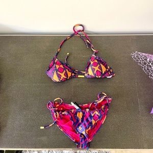 VIX bikini set with gold accessories